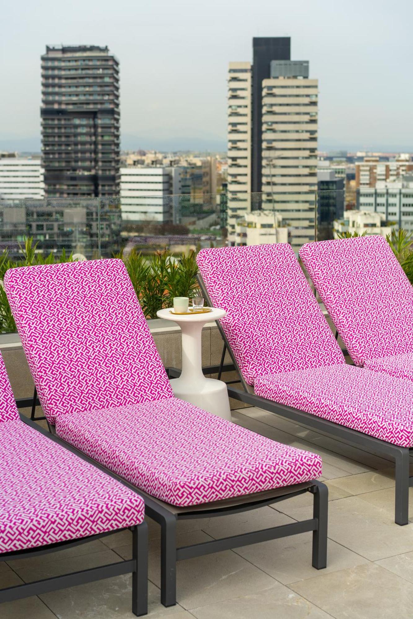 Hotel Pinar Plaza Madrid Extérieur photo