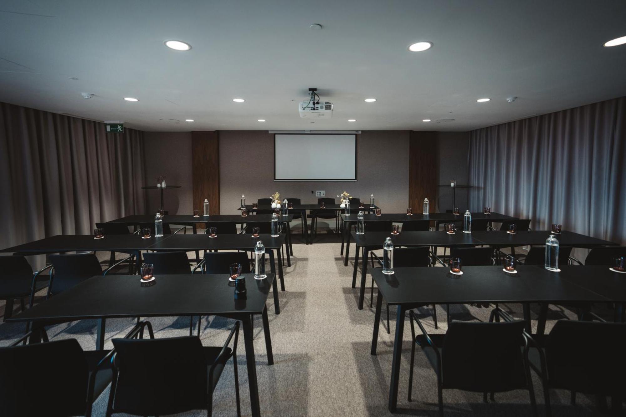 Hotel Pinar Plaza Madrid Extérieur photo