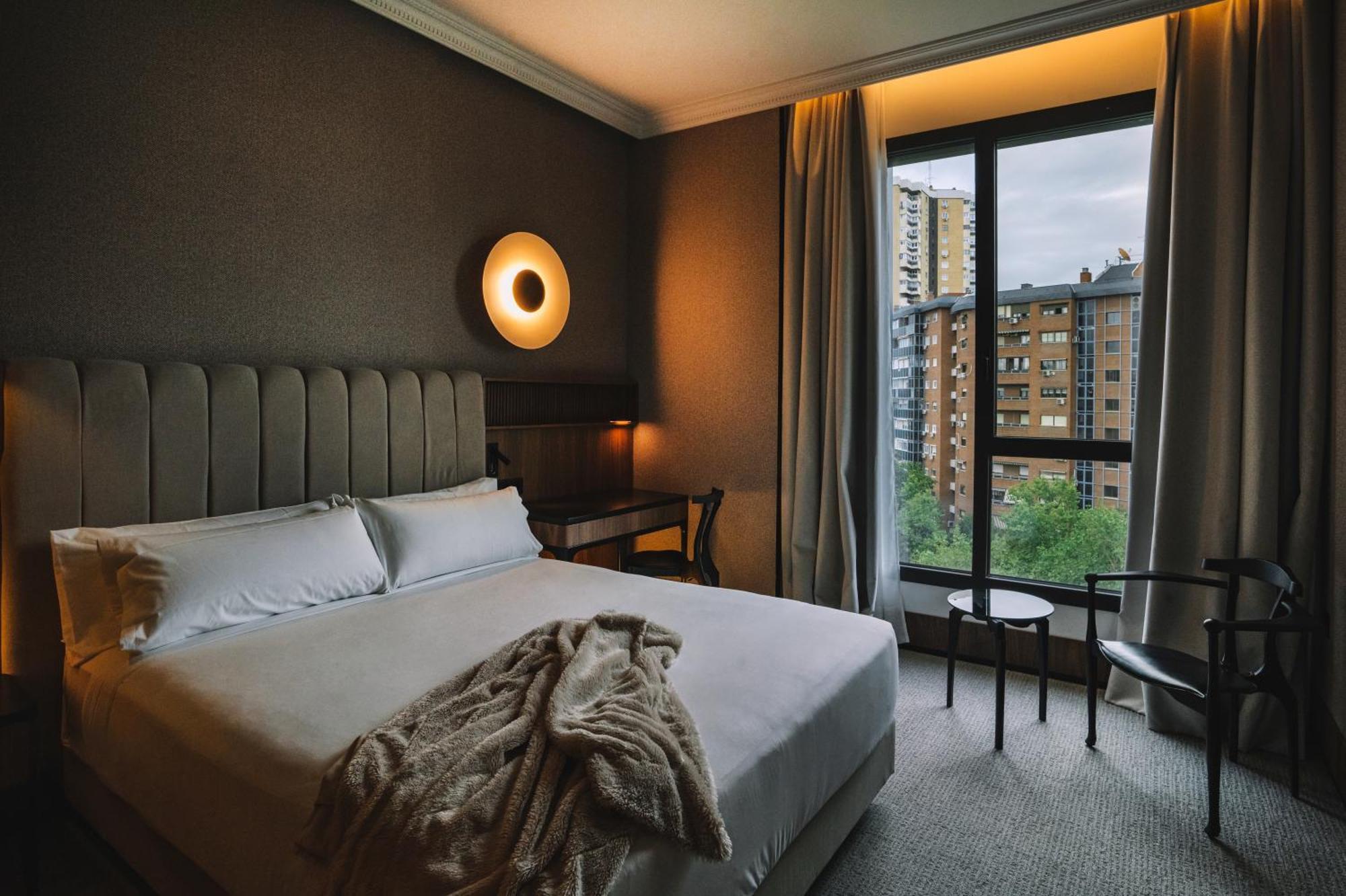 Hotel Pinar Plaza Madrid Extérieur photo